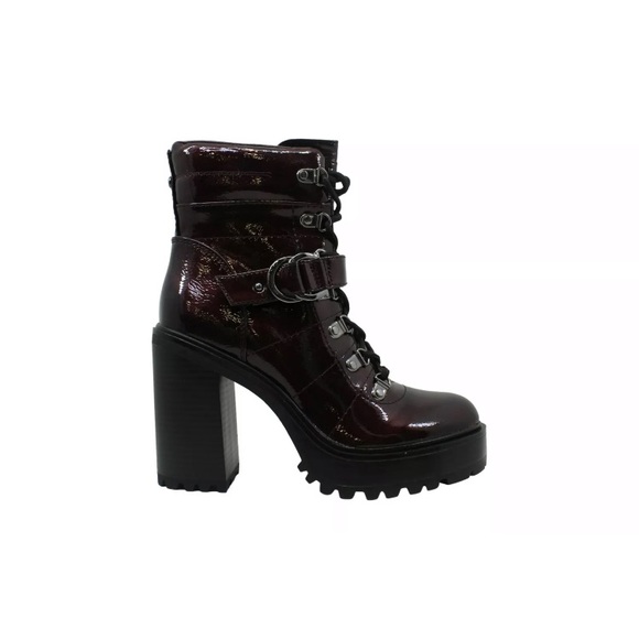 Guess Women's Black boot. - Picture 5 of 9